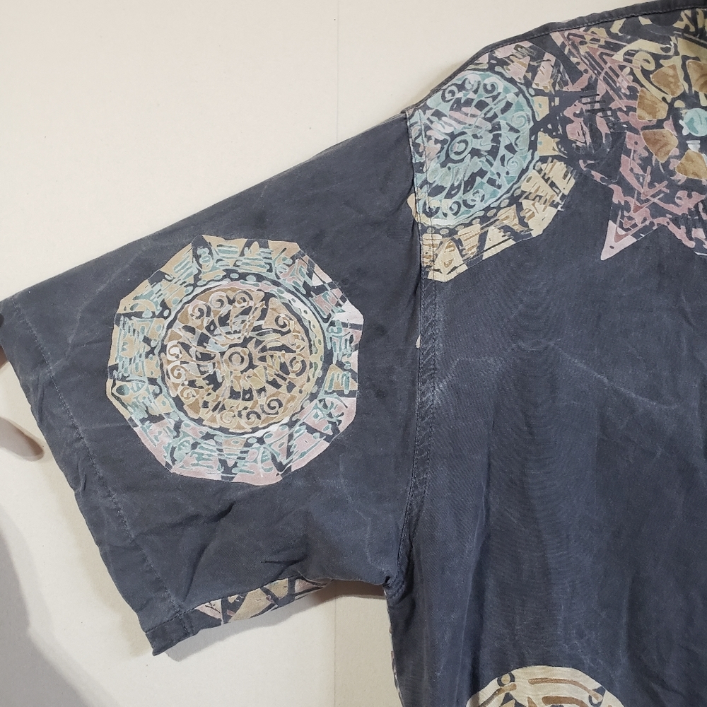 Tugu men's grey colorful Batik button down short sleeve shirt loose fitting sz S - Picture 6 of 15